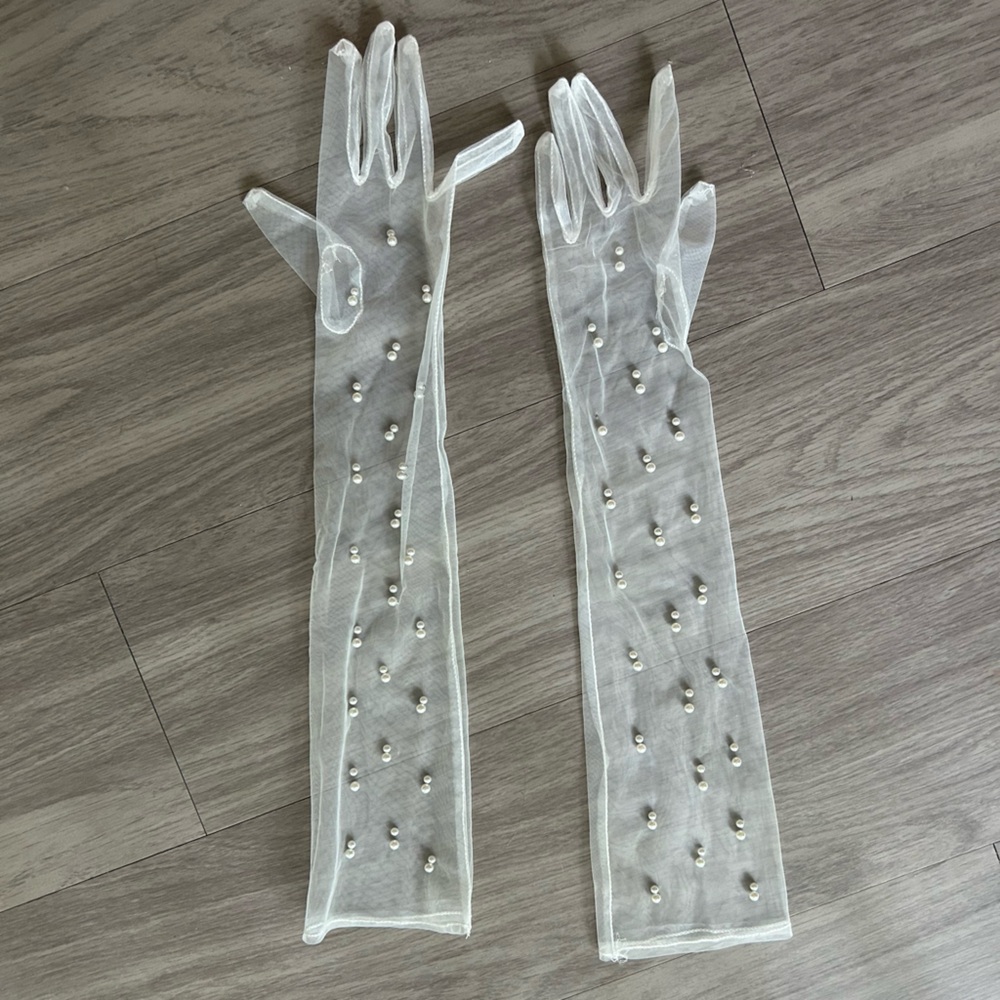 Elegant Sheer Pearl-Embellished Gloves